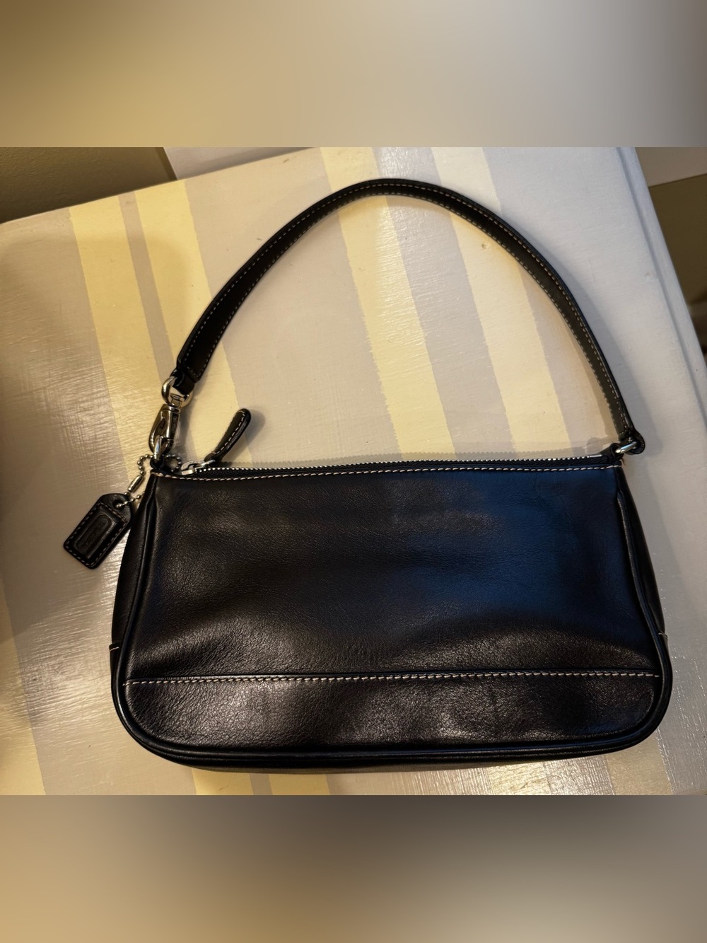 Vintage Coach Hamptons Demi Baguette Pouch - Black Leather